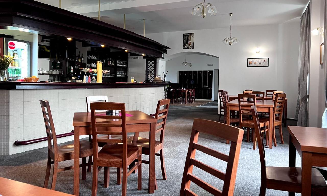 Apartmany Hotelu Ostry Železná Ruda Buitenkant foto