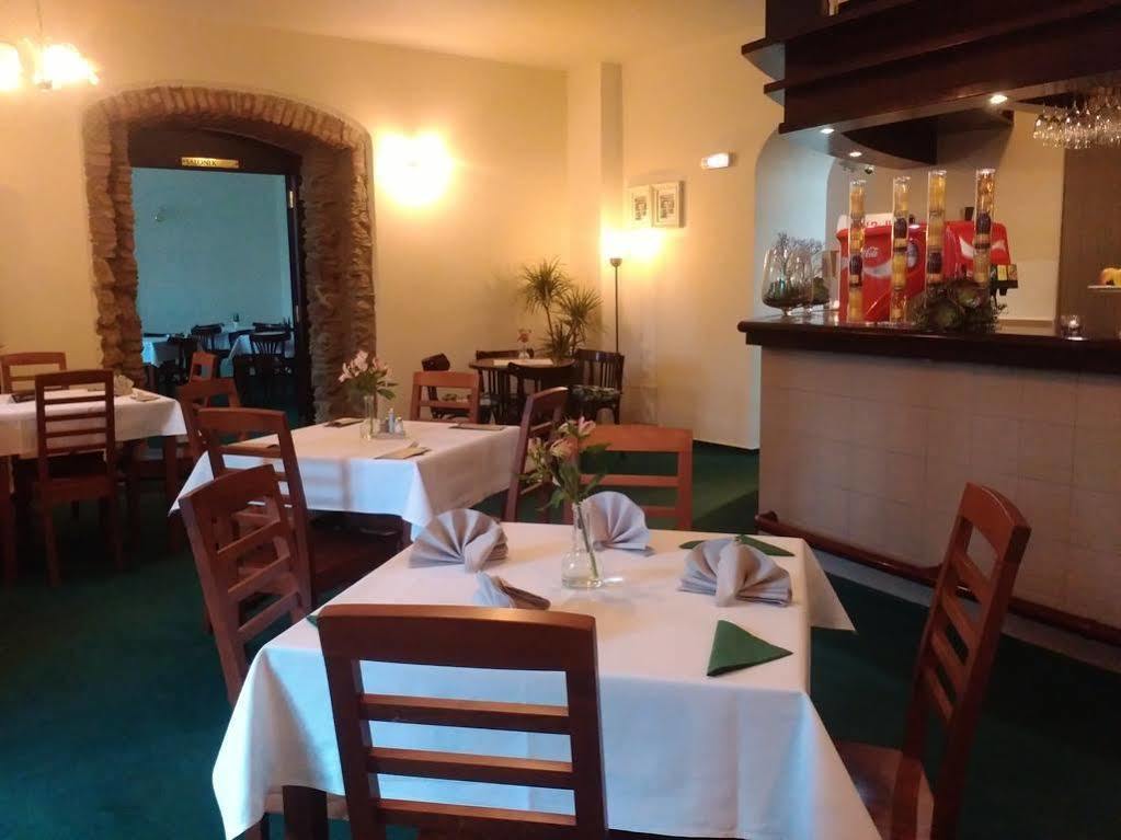 Apartmany Hotelu Ostry Železná Ruda Buitenkant foto